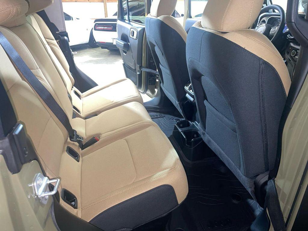 new 2026 Jeep Gladiator car, priced at $52,322