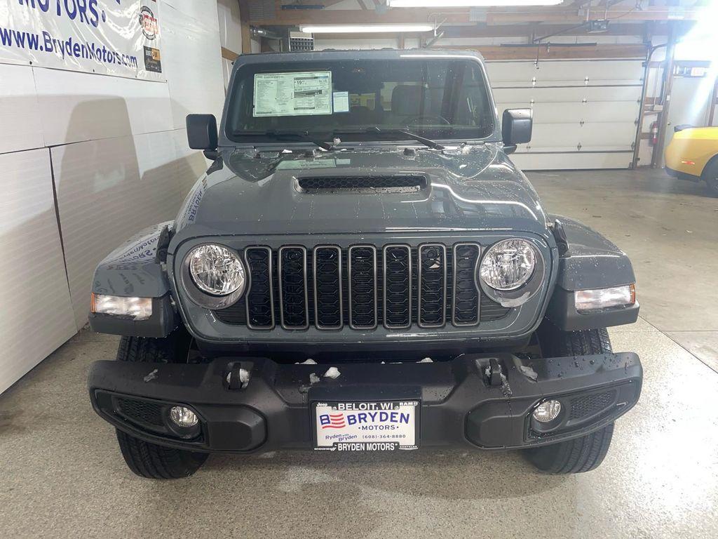new 2026 Jeep Gladiator car, priced at $48,608