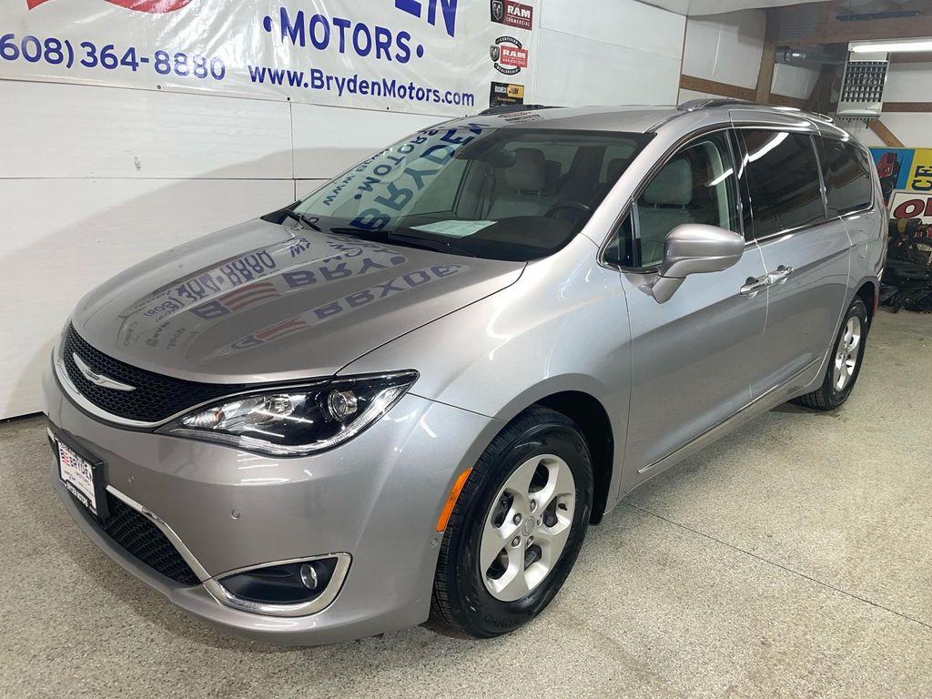 used 2017 Chrysler Pacifica car, priced at $11,884