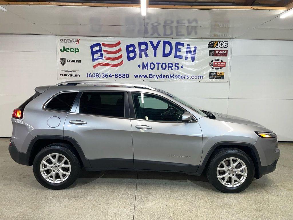 used 2015 Jeep Cherokee car, priced at $11,278