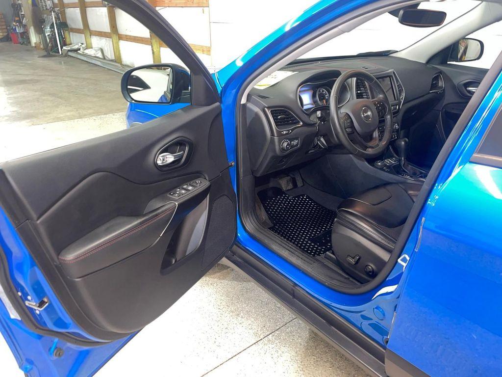 used 2022 Jeep Cherokee car, priced at $28,358