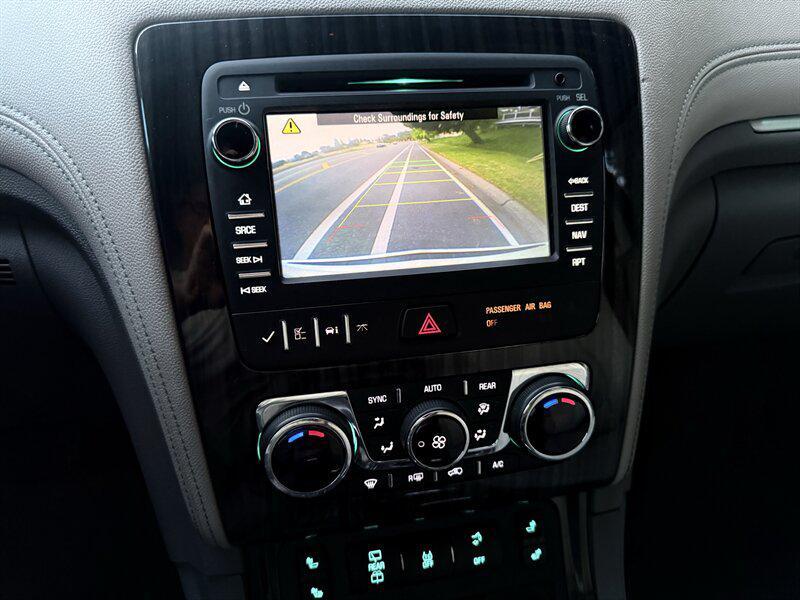 used 2013 Chevrolet Traverse car, priced at $9,988