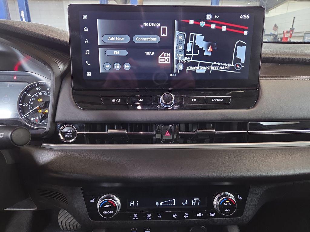 used 2025 Mitsubishi Outlander car, priced at $27,230