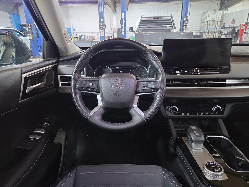 used 2025 Mitsubishi Outlander car, priced at $27,230