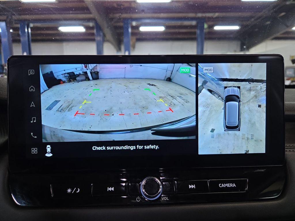 used 2025 Mitsubishi Outlander car, priced at $27,230