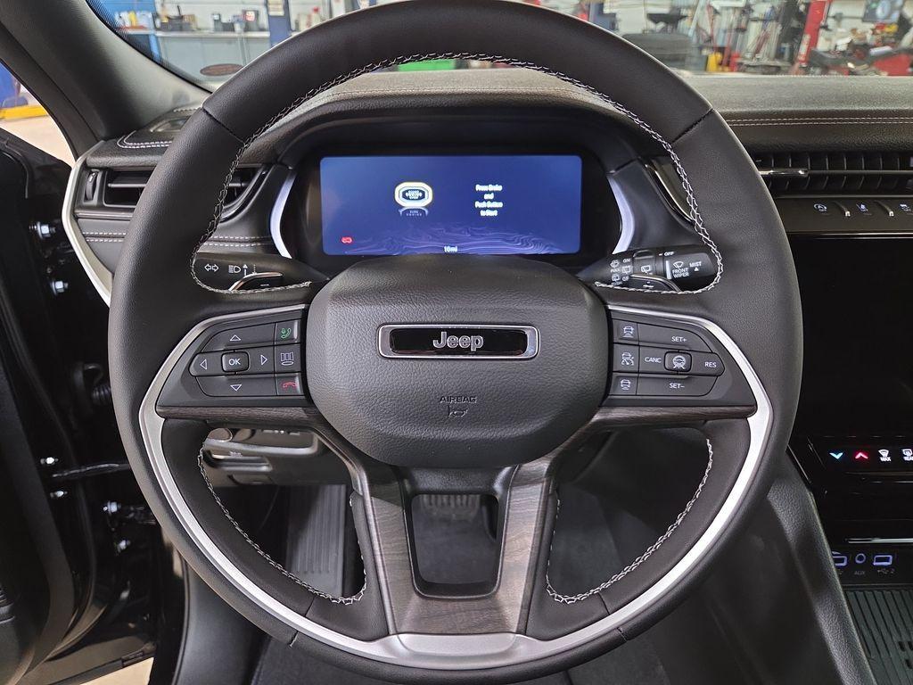 new 2026 Jeep Grand Cherokee car, priced at $49,376