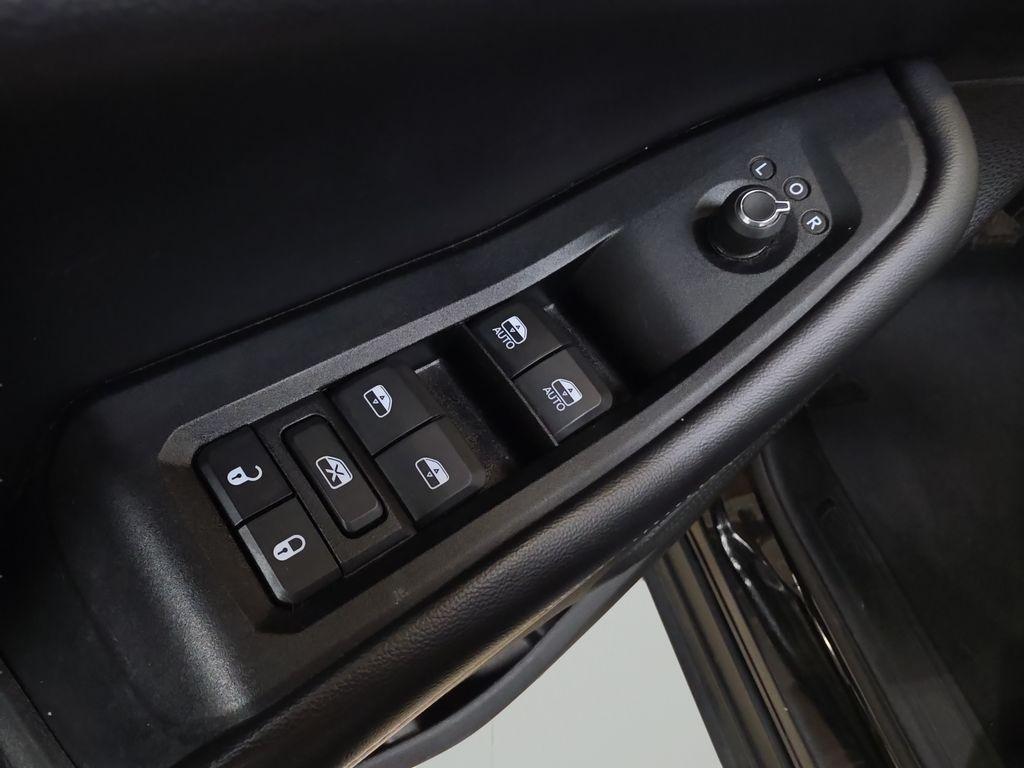 used 2023 Jeep Grand Cherokee L car, priced at $26,600