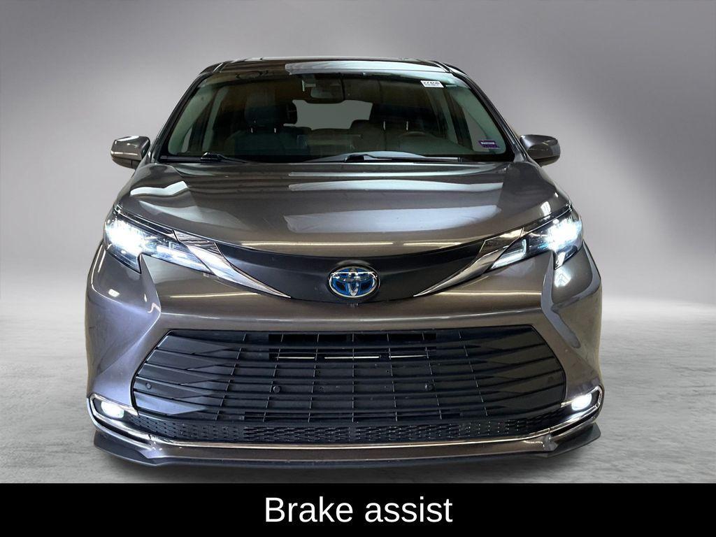 used 2024 Toyota Sienna car, priced at $38,973