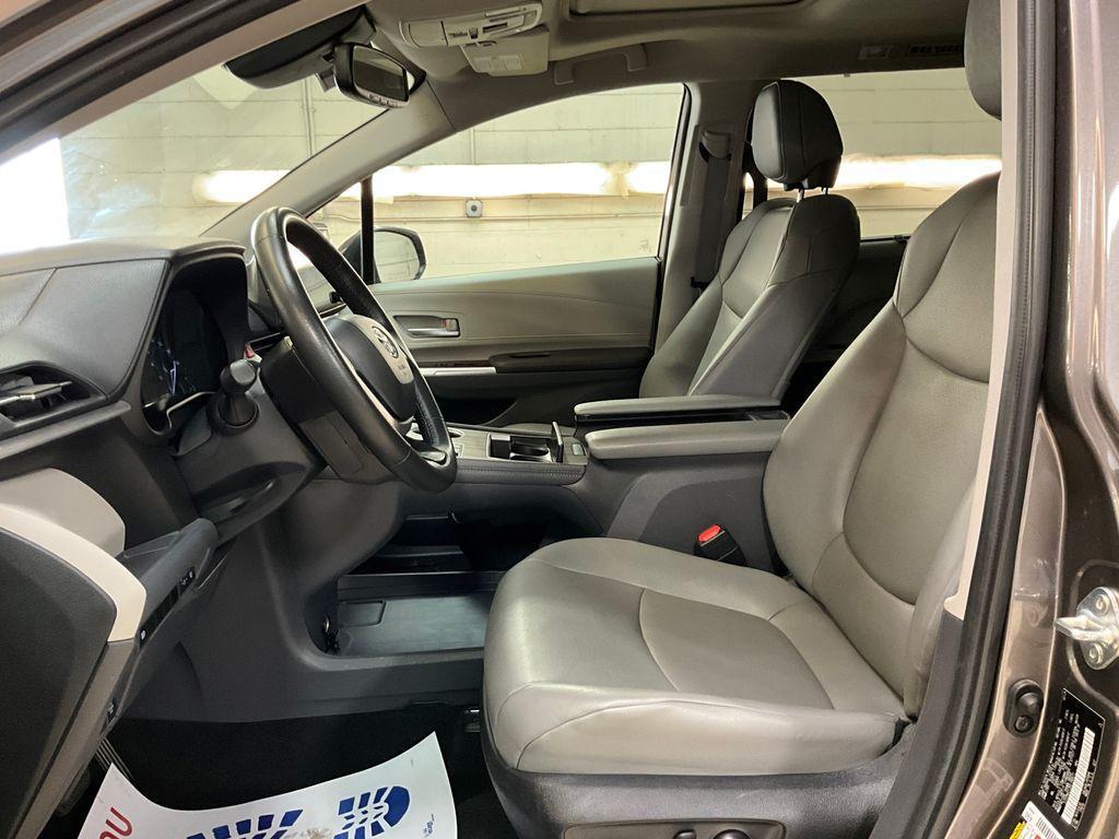 used 2024 Toyota Sienna car, priced at $38,973