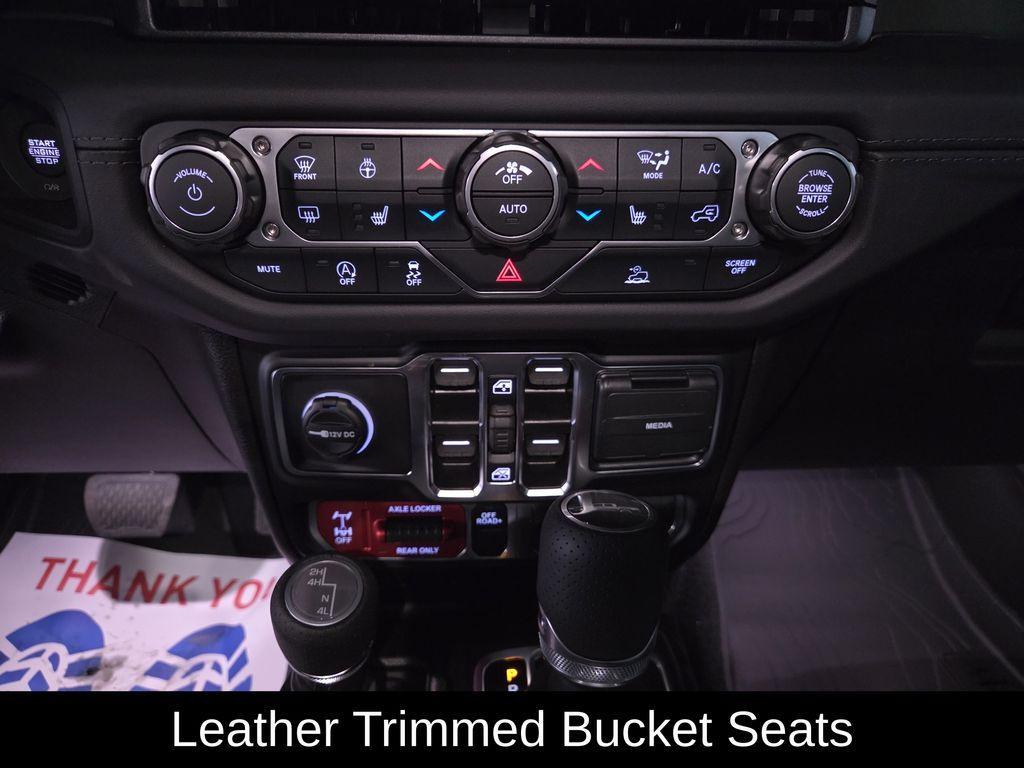 new 2026 Jeep Gladiator car, priced at $56,047