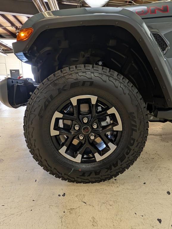 new 2026 Jeep Gladiator car, priced at $56,583