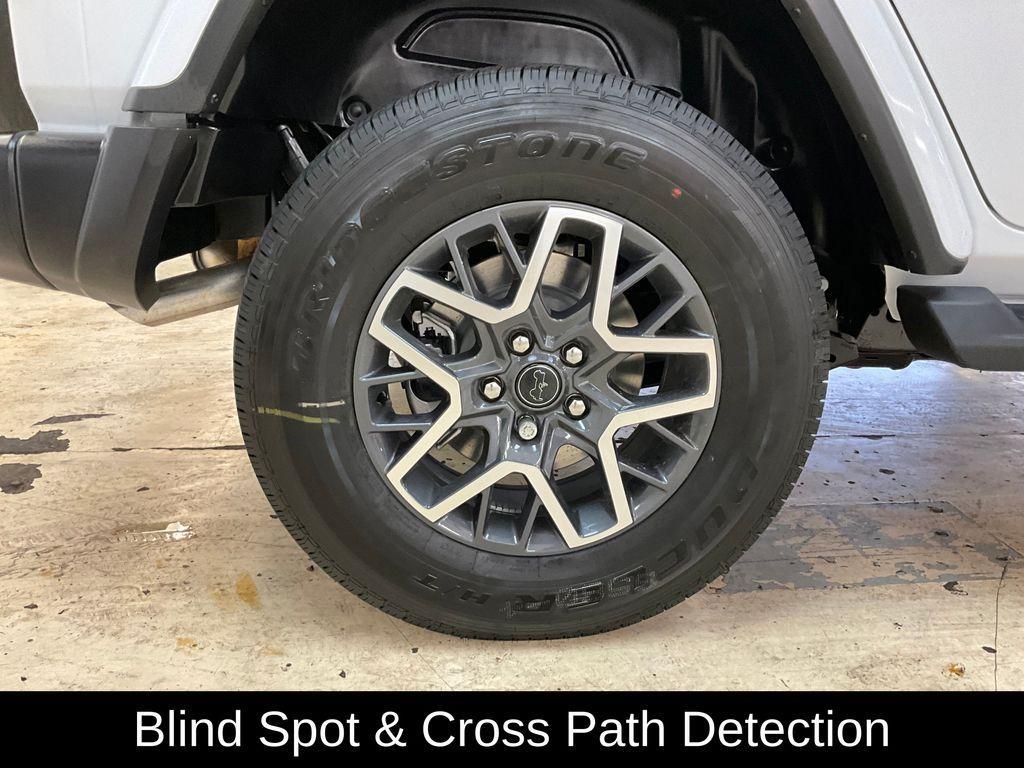 new 2025 Jeep Wrangler car, priced at $47,352