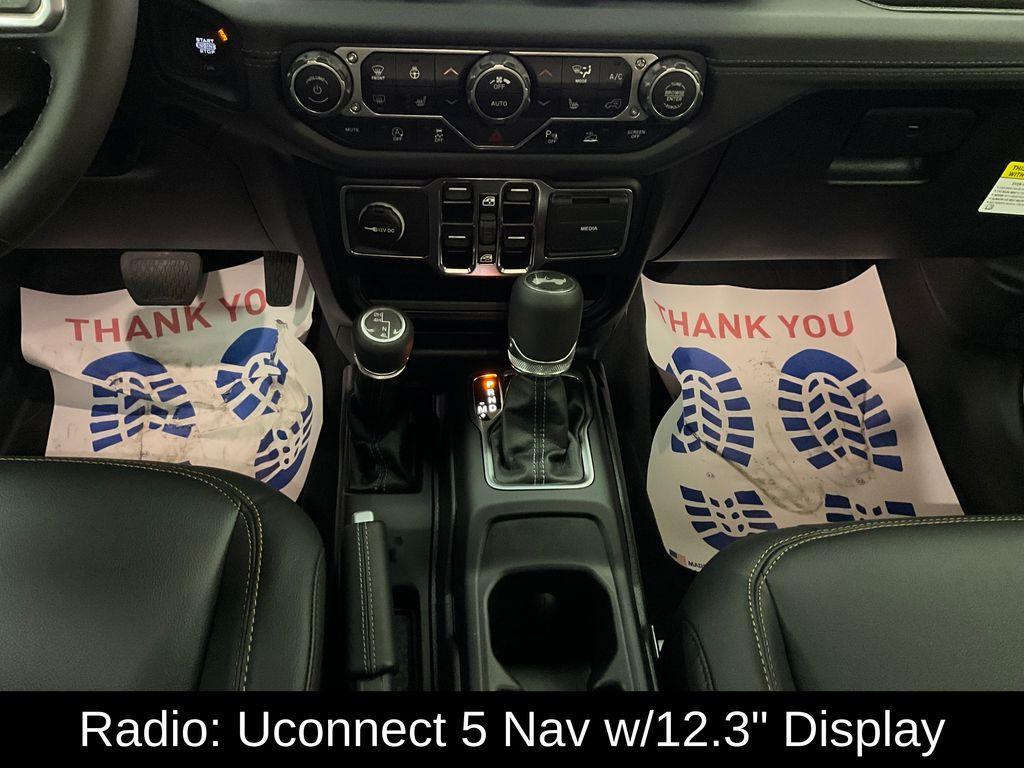 new 2025 Jeep Wrangler car, priced at $47,352