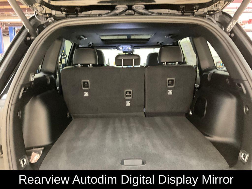 new 2025 Jeep Grand Cherokee car, priced at $45,267