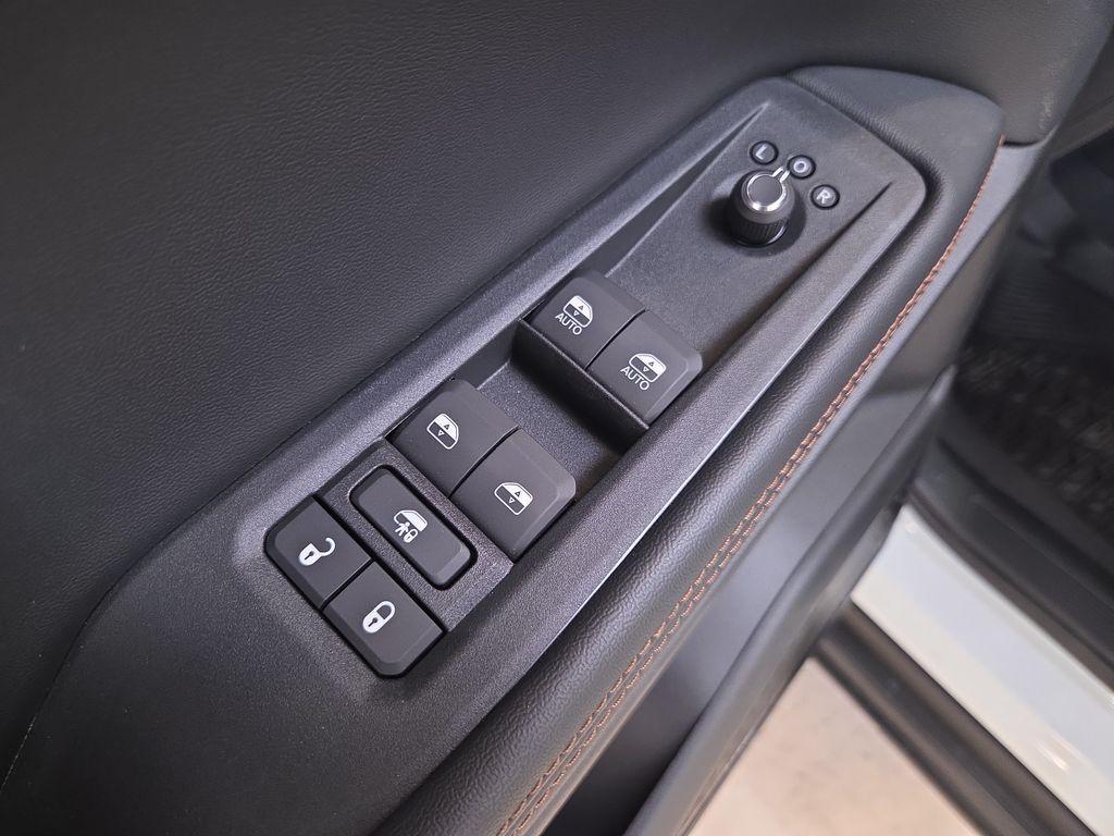 new 2026 Jeep Cherokee car, priced at $43,021