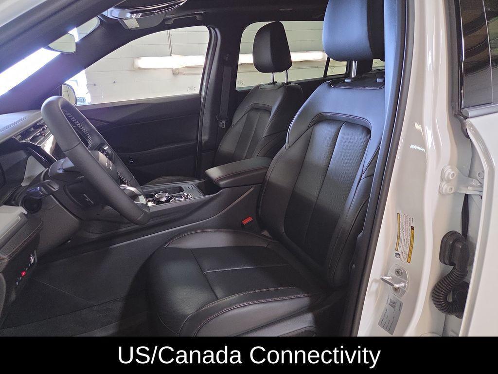 new 2026 Jeep Cherokee car, priced at $43,021