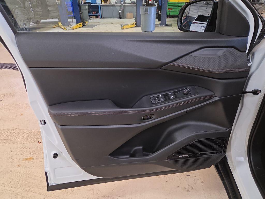 new 2026 Jeep Cherokee car, priced at $43,021