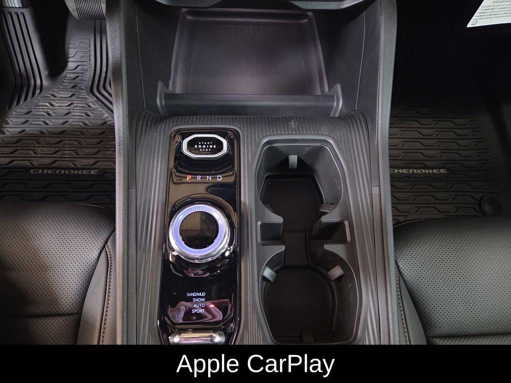 new 2026 Jeep Cherokee car, priced at $43,021