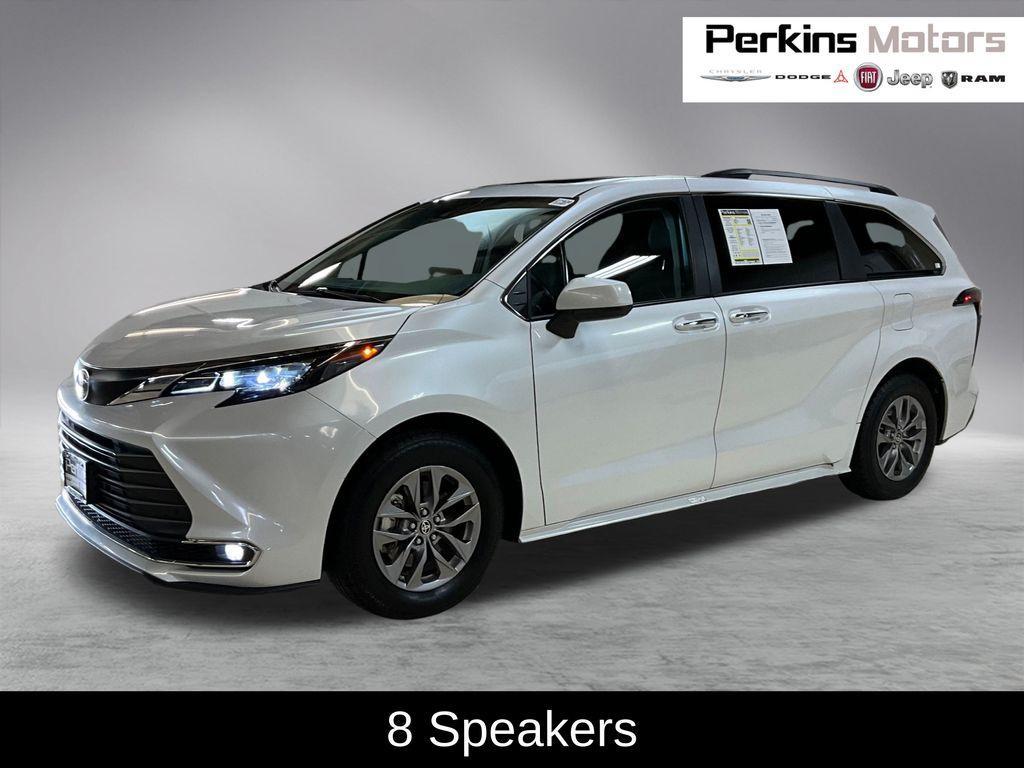 used 2024 Toyota Sienna car, priced at $36,094