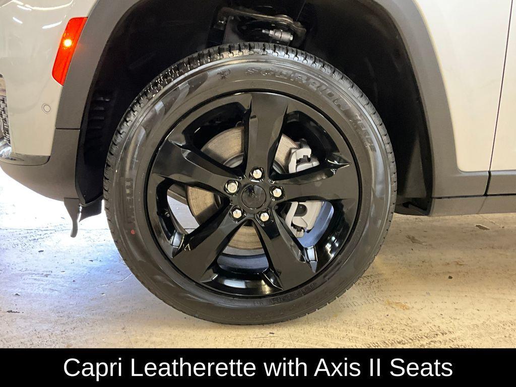 new 2025 Jeep Grand Cherokee L car, priced at $48,784