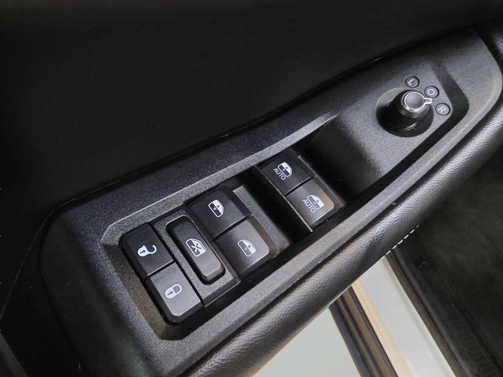 used 2024 Jeep Grand Cherokee car, priced at $26,974