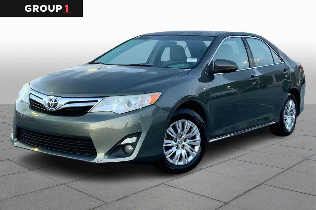 used 2014 Toyota Camry car, priced at $9,545