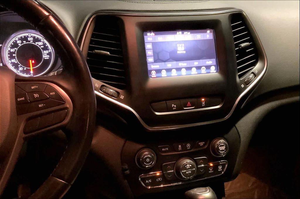used 2020 Jeep Cherokee car, priced at $18,515