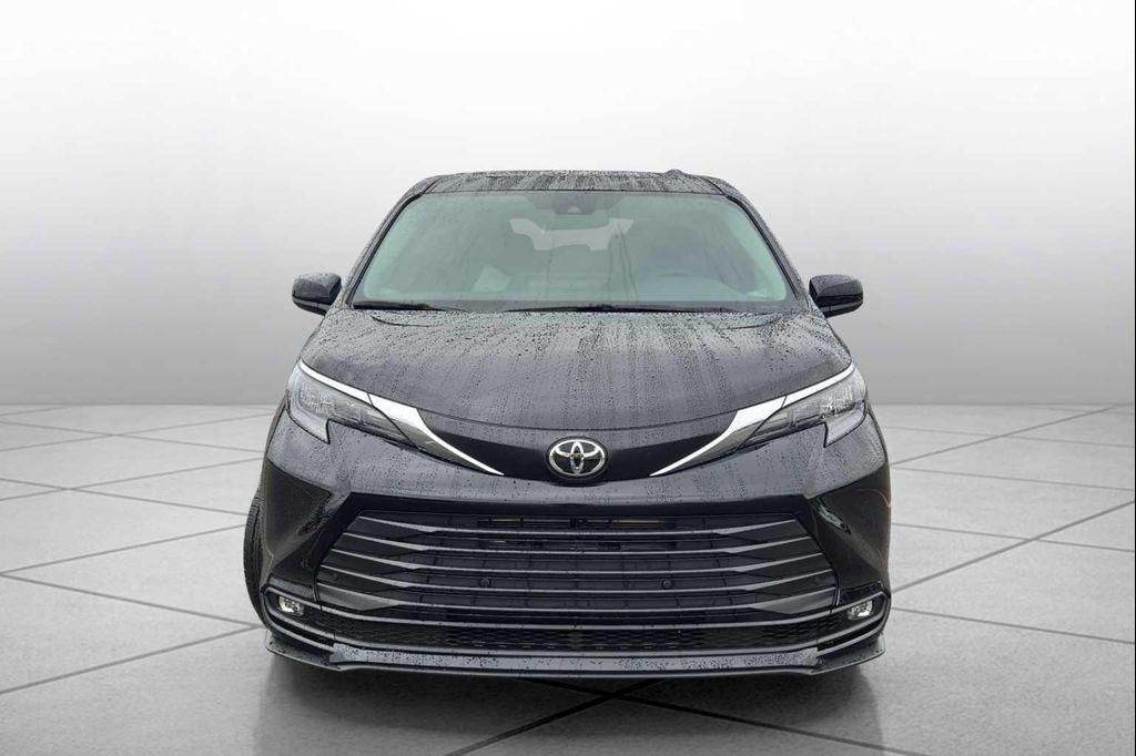 new 2026 Toyota Sienna car, priced at $48,332