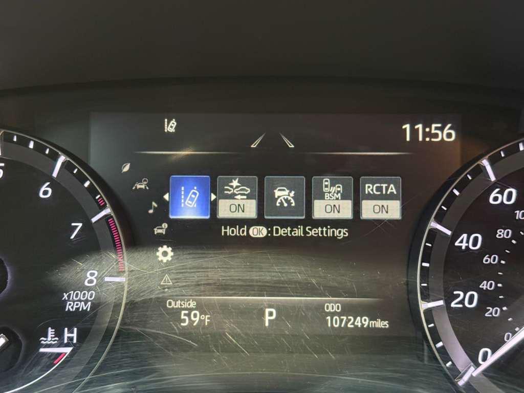 used 2021 Toyota Highlander car, priced at $24,995