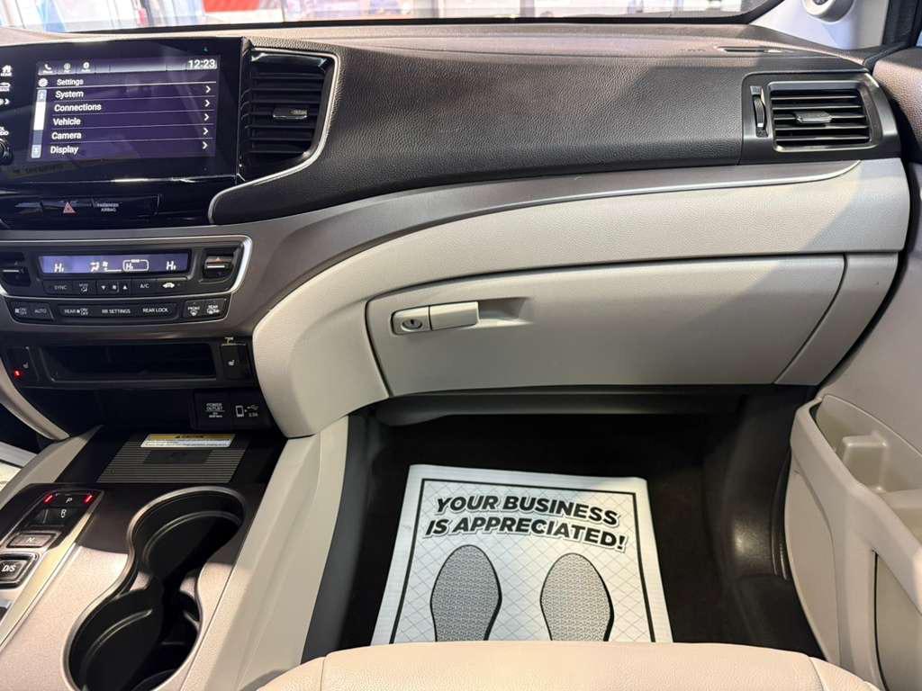 used 2022 Honda Pilot car, priced at $23,995