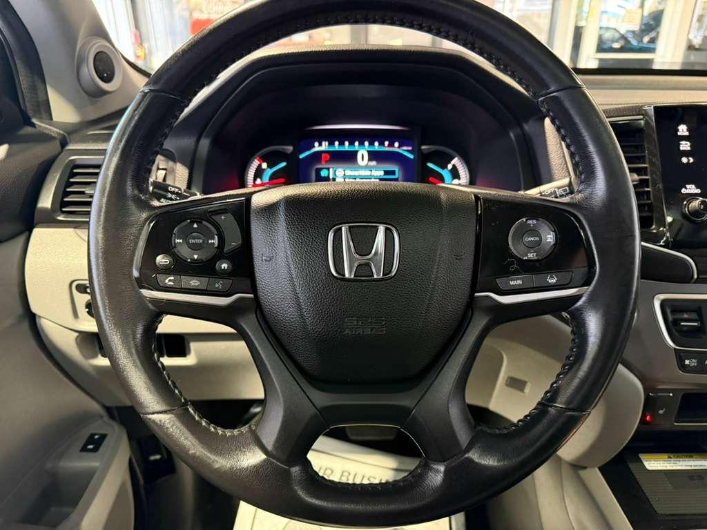 used 2022 Honda Pilot car, priced at $23,995