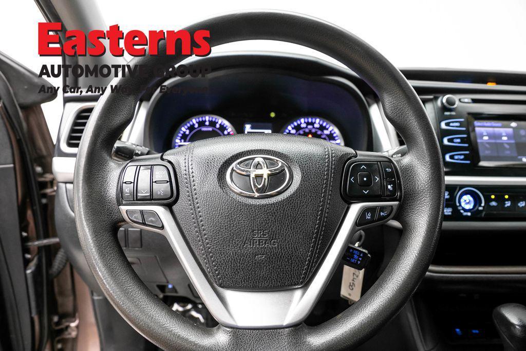 used 2019 Toyota Highlander car, priced at $24,749