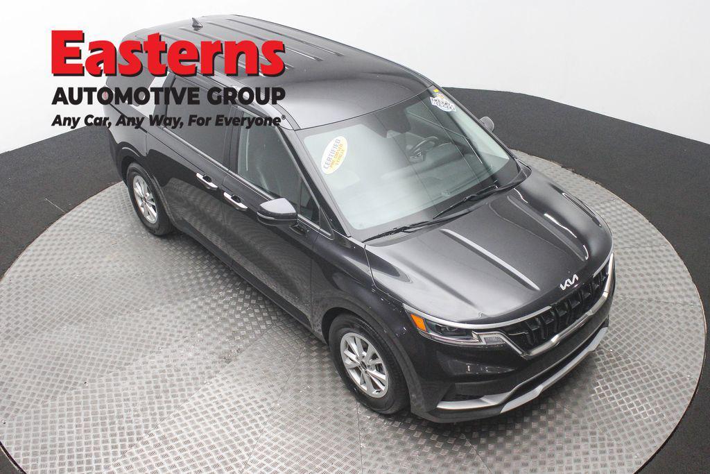 used 2024 Kia Carnival car, priced at $28,950