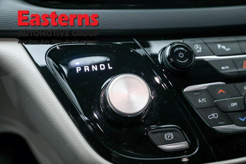 used 2023 Chrysler Pacifica car, priced at $22,275