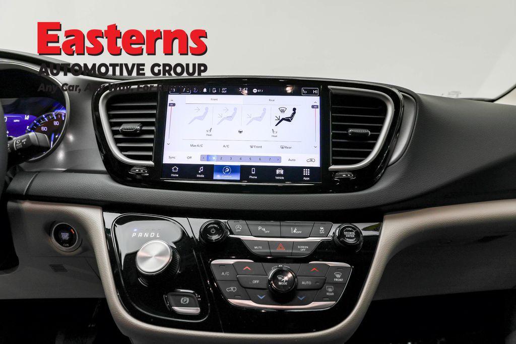 used 2023 Chrysler Pacifica car, priced at $22,275