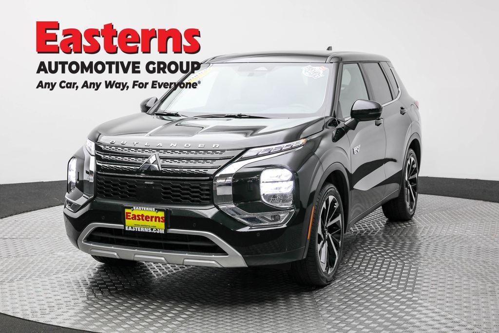 used 2023 Mitsubishi Outlander PHEV car, priced at $28,090