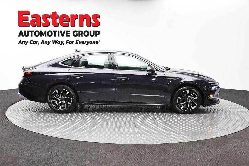 used 2025 Hyundai Sonata car, priced at $23,174