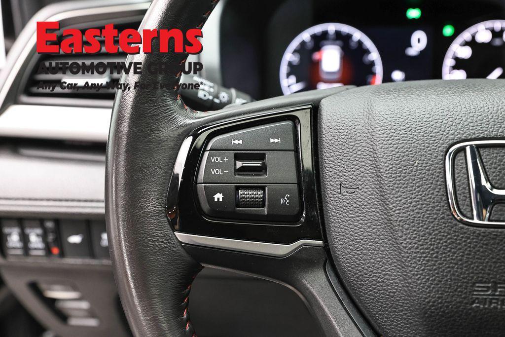 used 2025 Honda Odyssey car, priced at $37,950