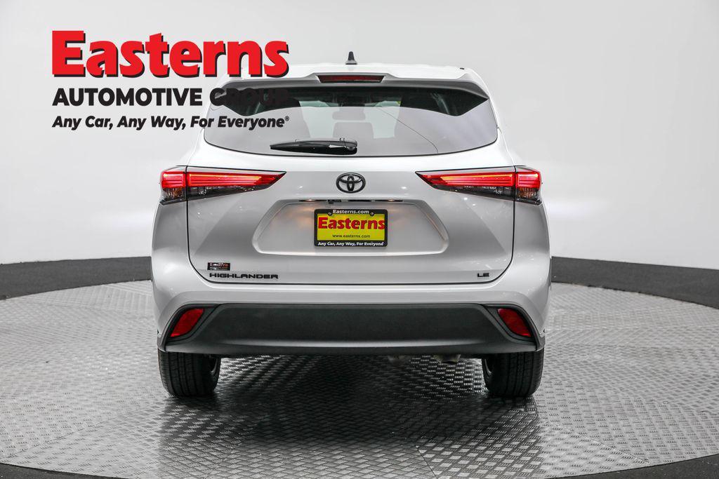 used 2023 Toyota Highlander car, priced at $28,590