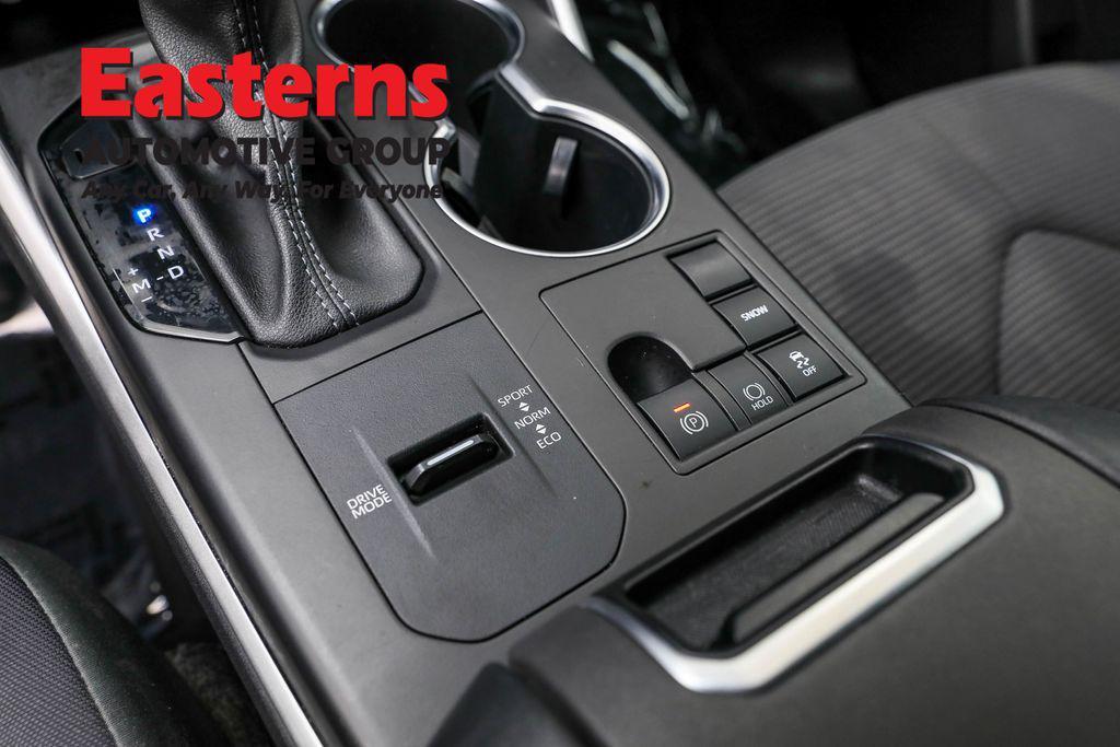 used 2023 Toyota Highlander car, priced at $29,750