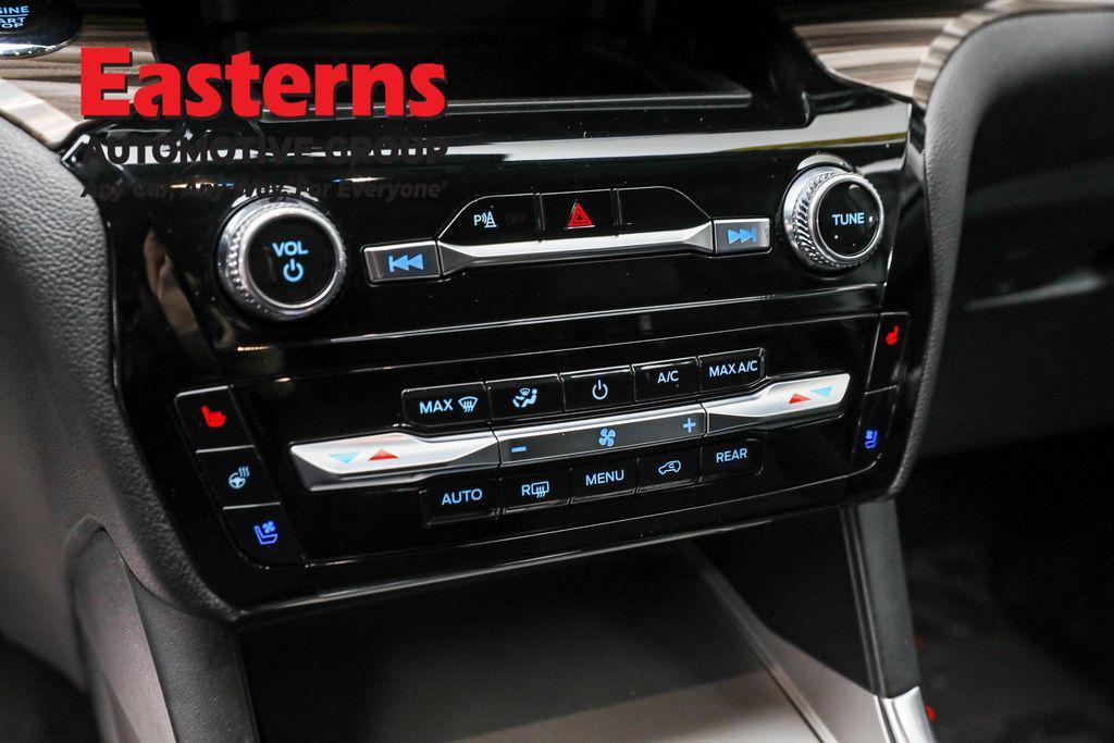 used 2023 Ford Explorer car, priced at $26,950