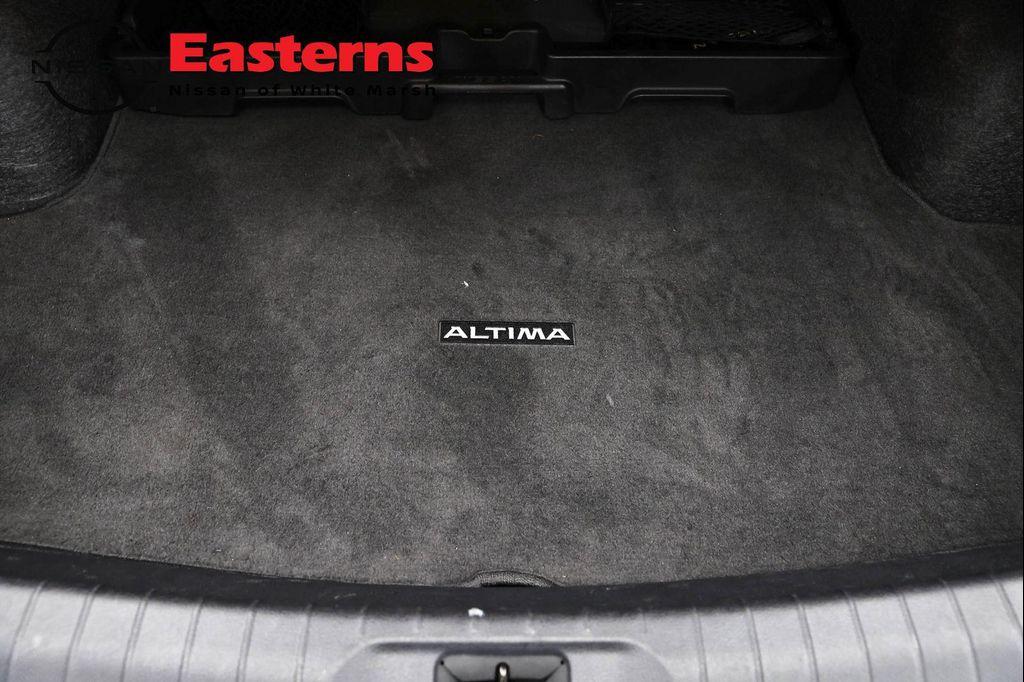 used 2025 Nissan Altima car