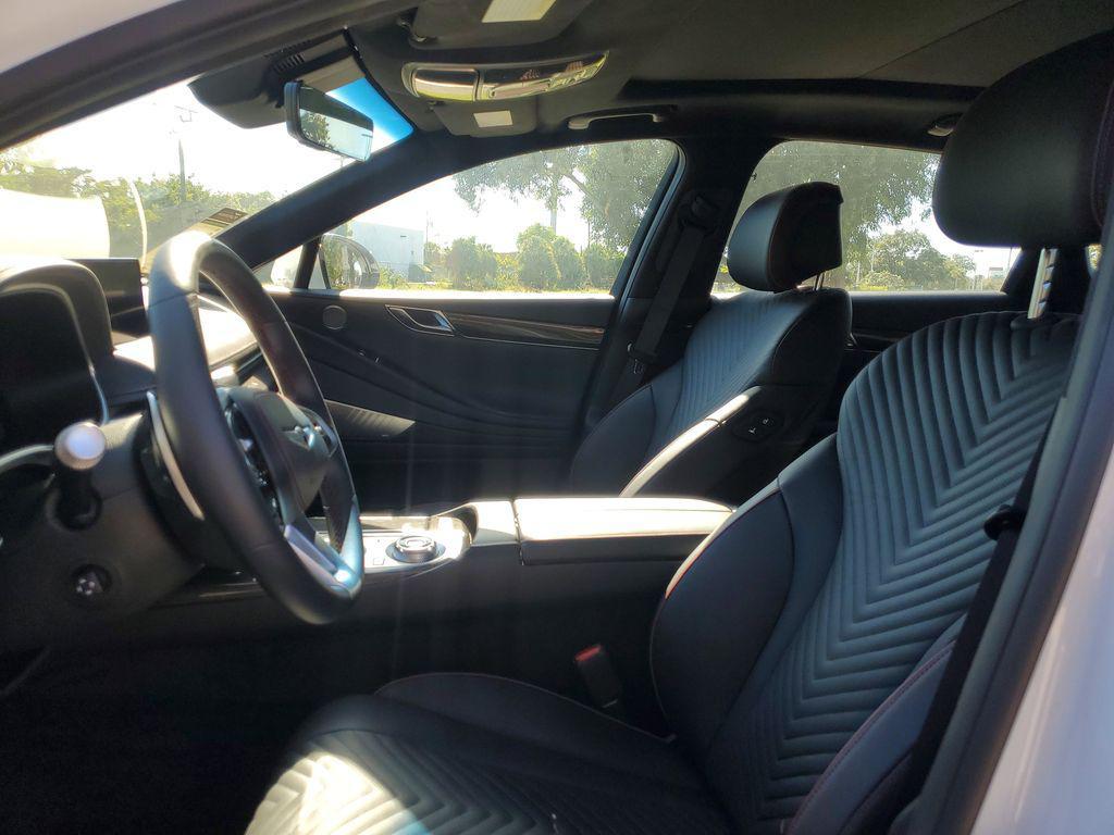 new 2024 Genesis G80 car, priced at $59,991