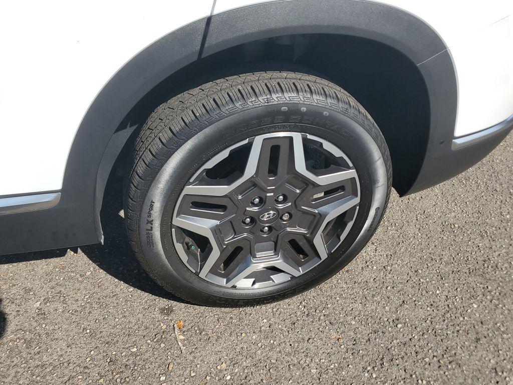 used 2022 Hyundai Santa Fe car, priced at $24,177