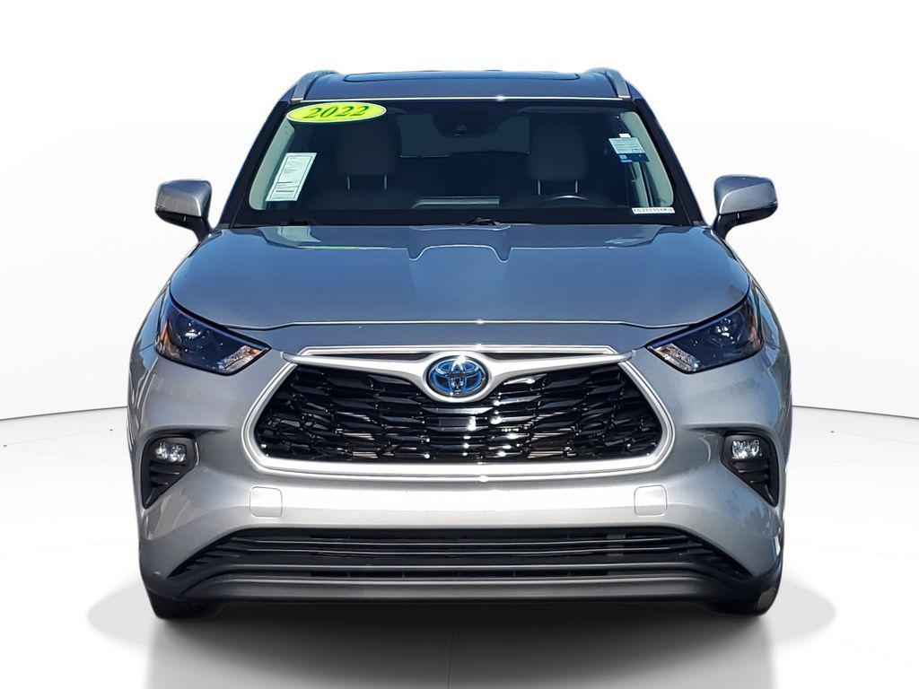 used 2022 Toyota Highlander Hybrid car, priced at $34,577