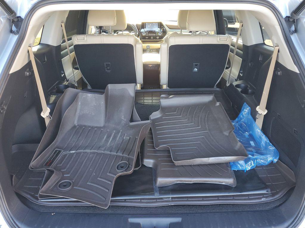 used 2022 Toyota Highlander Hybrid car, priced at $34,577