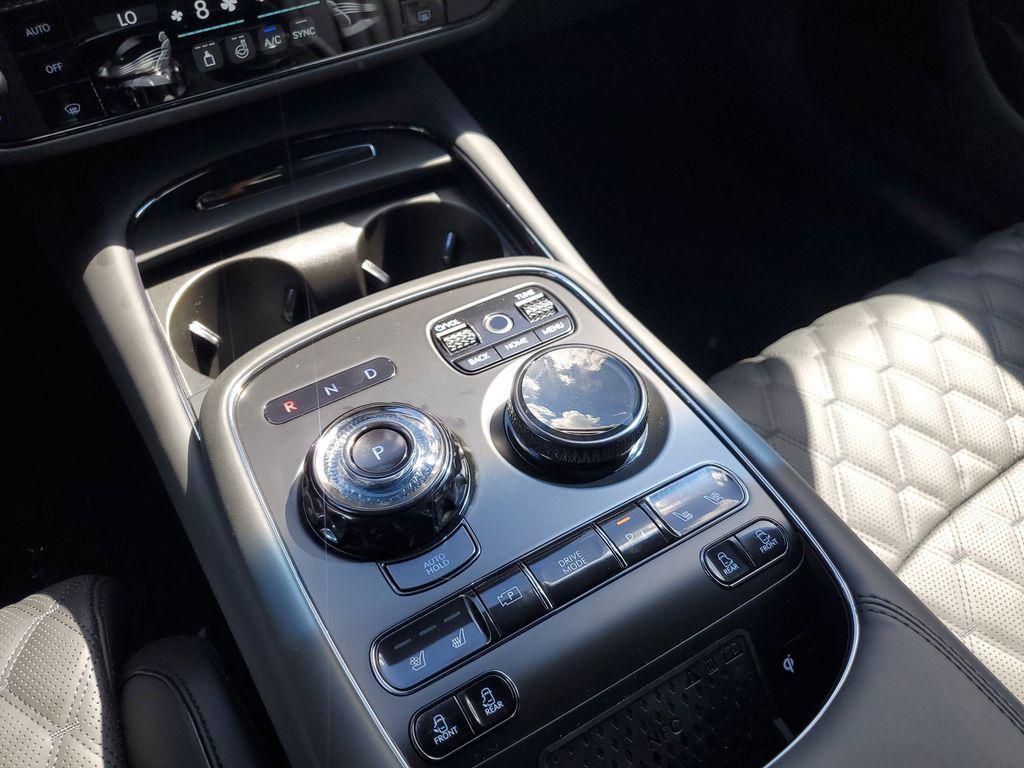 new 2026 Genesis G90 car, priced at $107,895