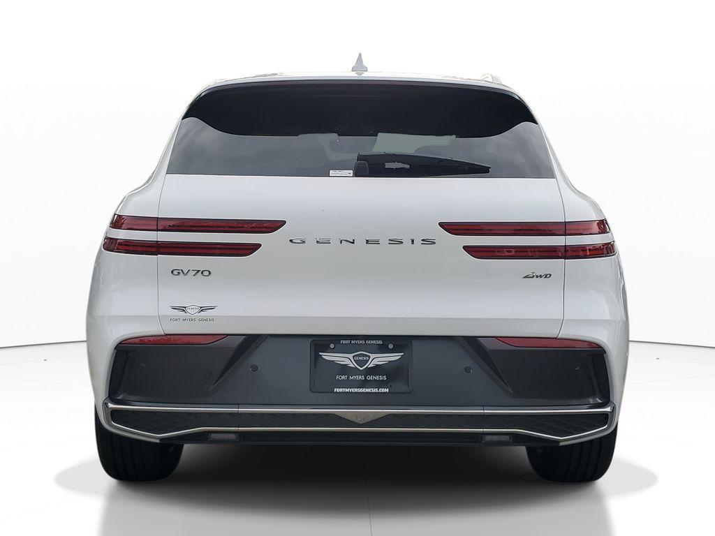 new 2026 Genesis GV70 car