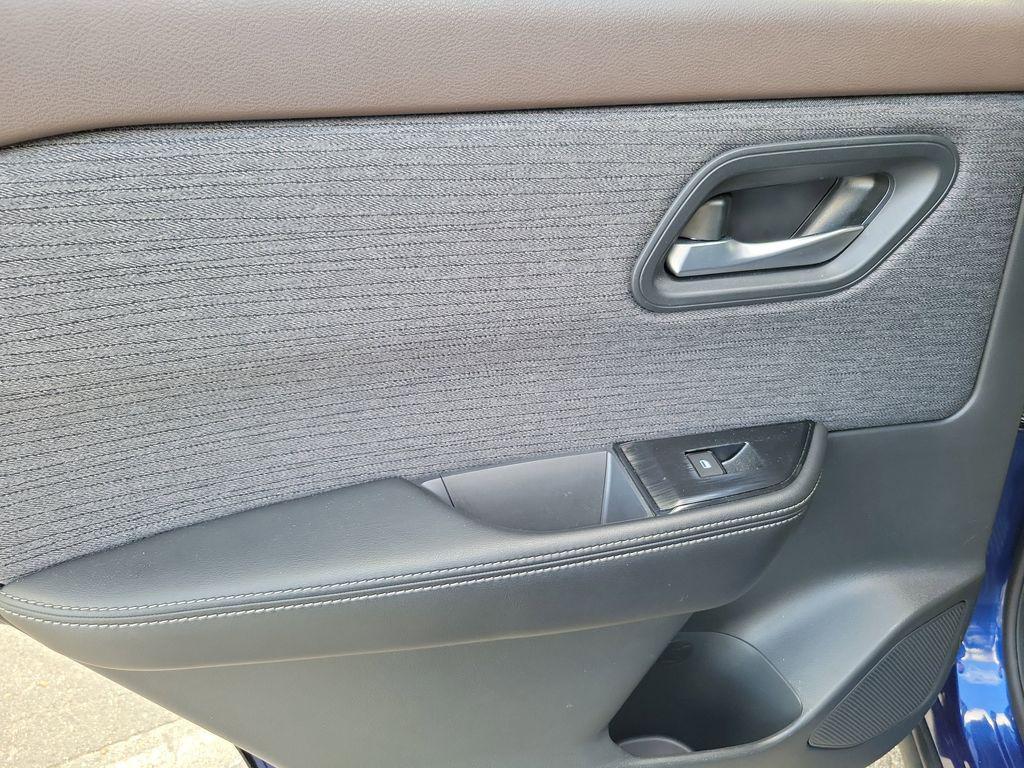 used 2023 Nissan Rogue car, priced at $19,997