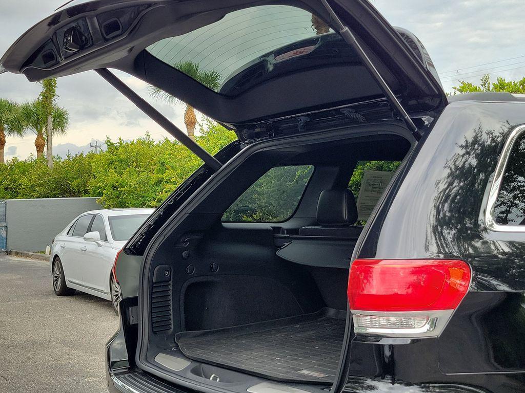 used 2019 Jeep Grand Cherokee car, priced at $18,193